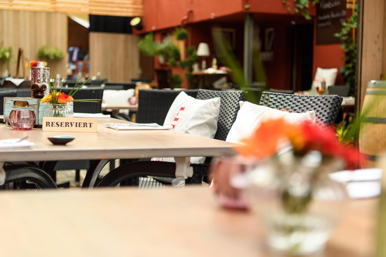 Zum Scheffelhof Hotel Maulbronn Bagian luar foto